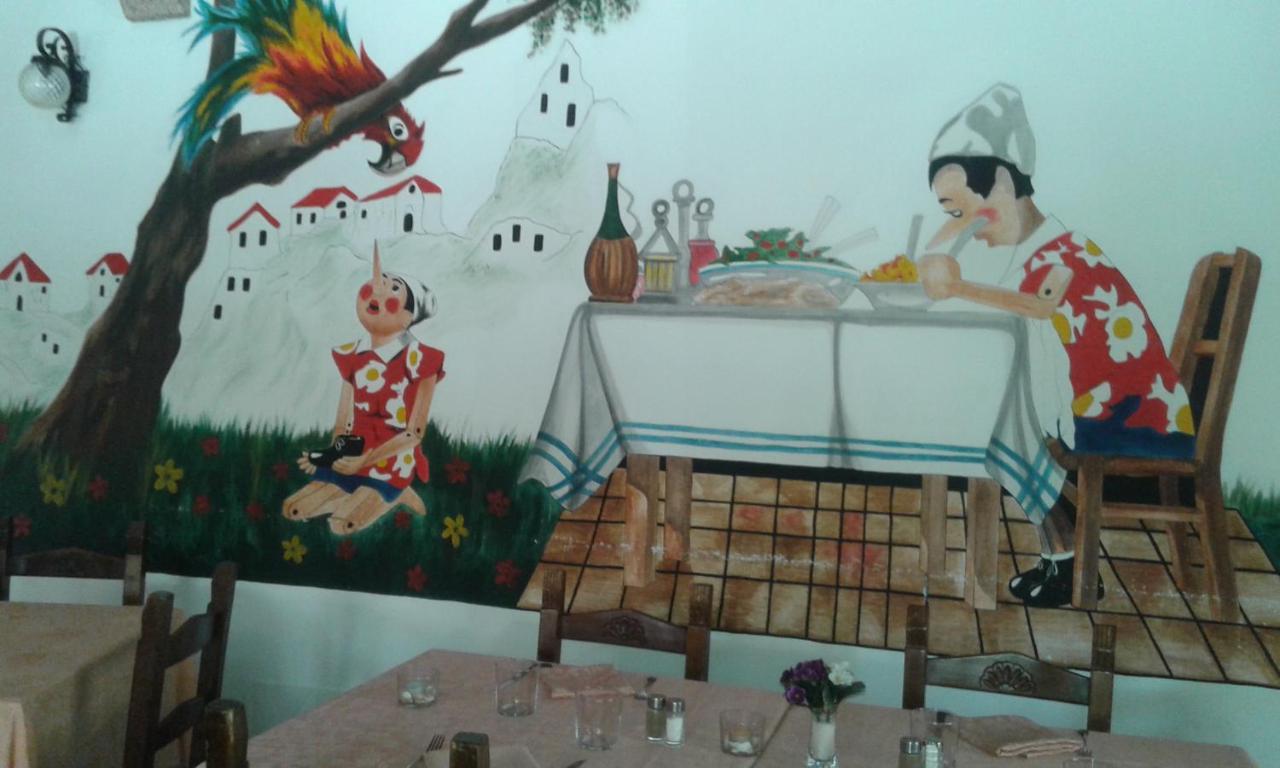 Hotel Pinocchio 아르자케나 외부 사진